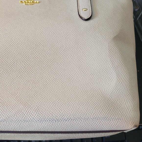 COACH | Womens Leather Shoulder Tote - Cream/Off-White - Picture 7 of 7